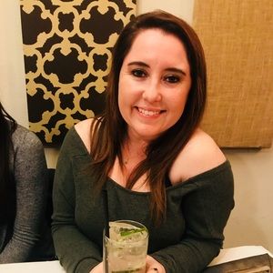 Meet your Posher, Mikaela